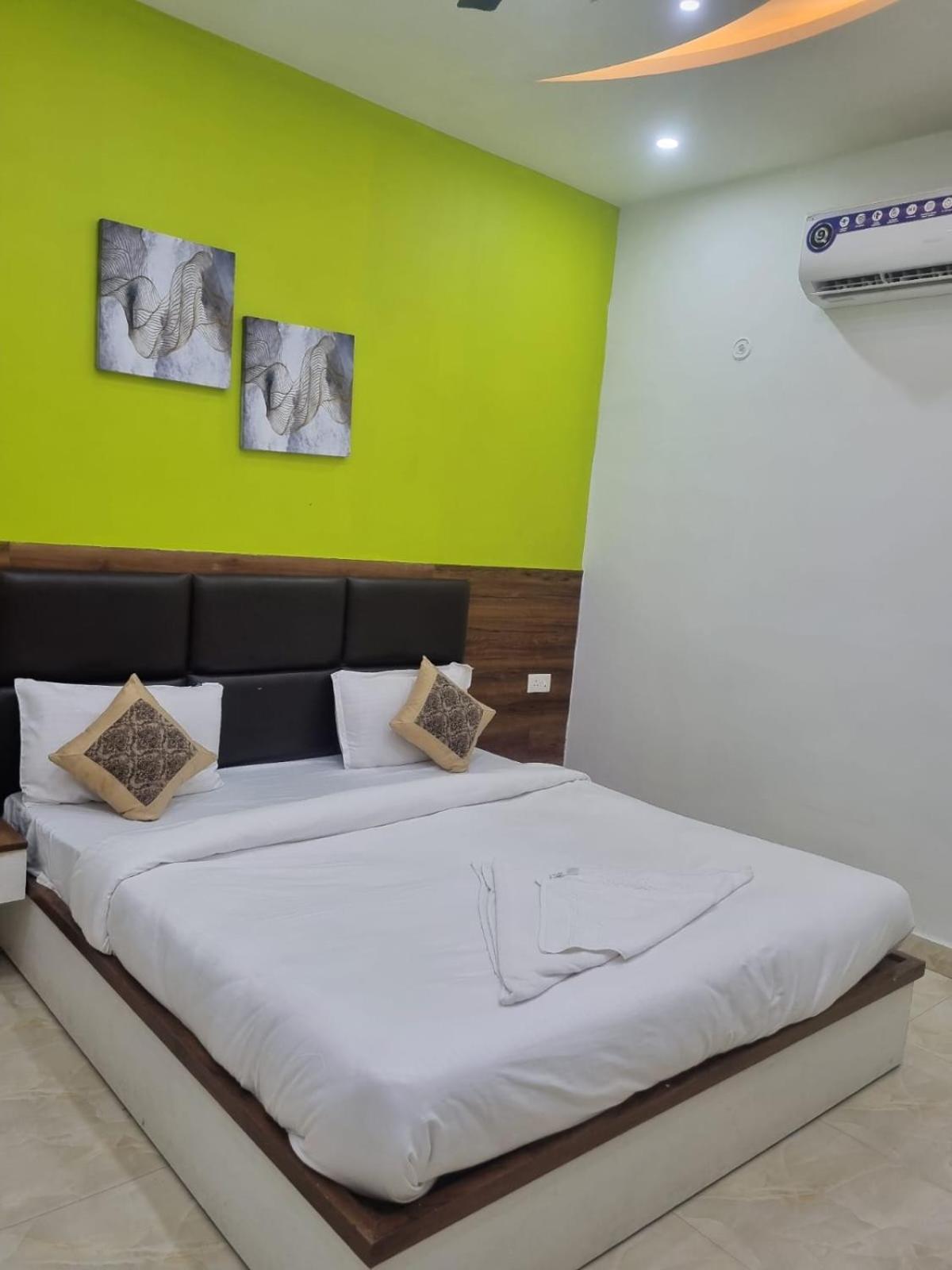 Lime Tree Hotel And Banquet Vrindavan Luaran gambar