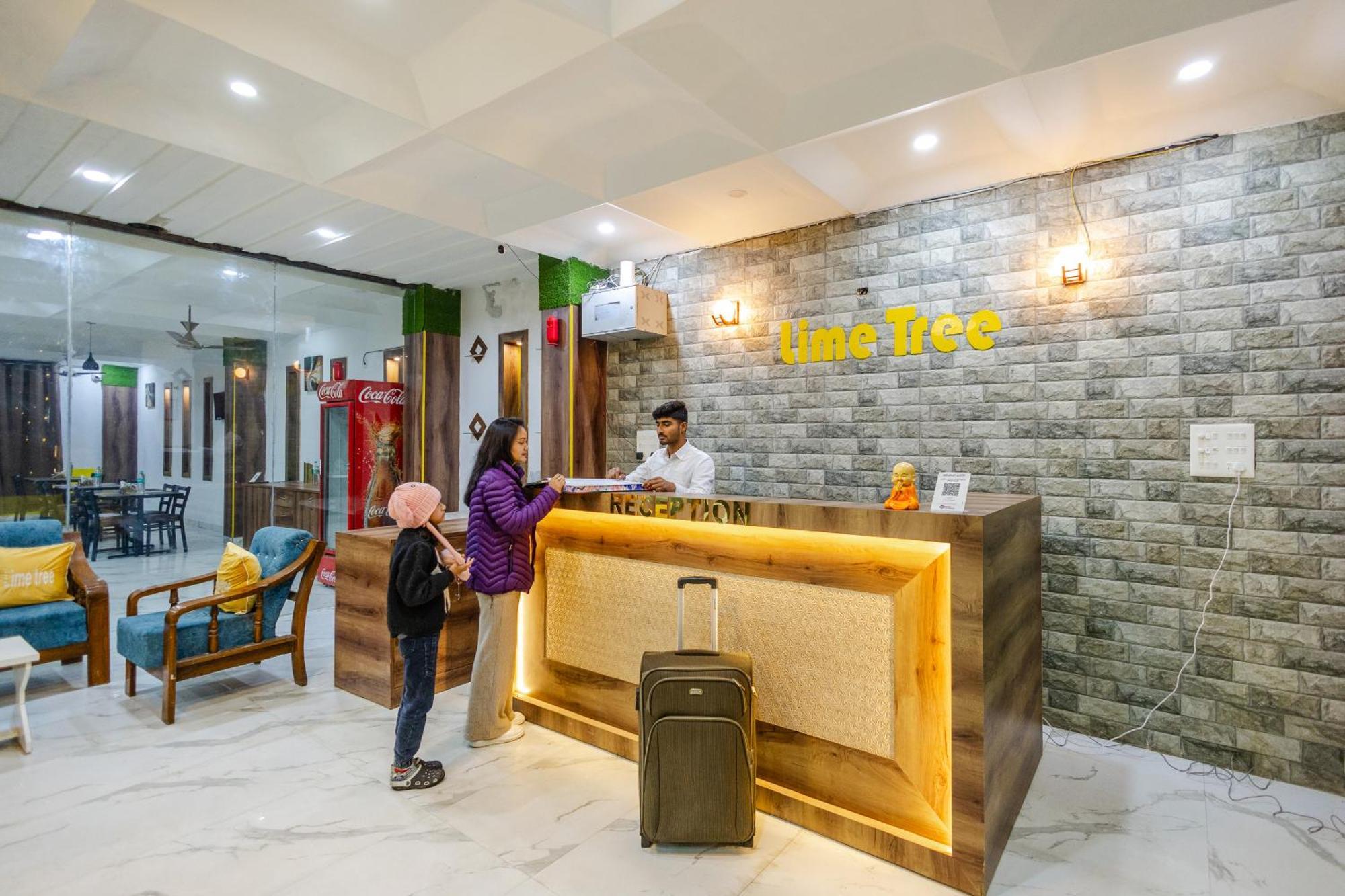 Lime Tree Hotel And Banquet Vrindavan Luaran gambar