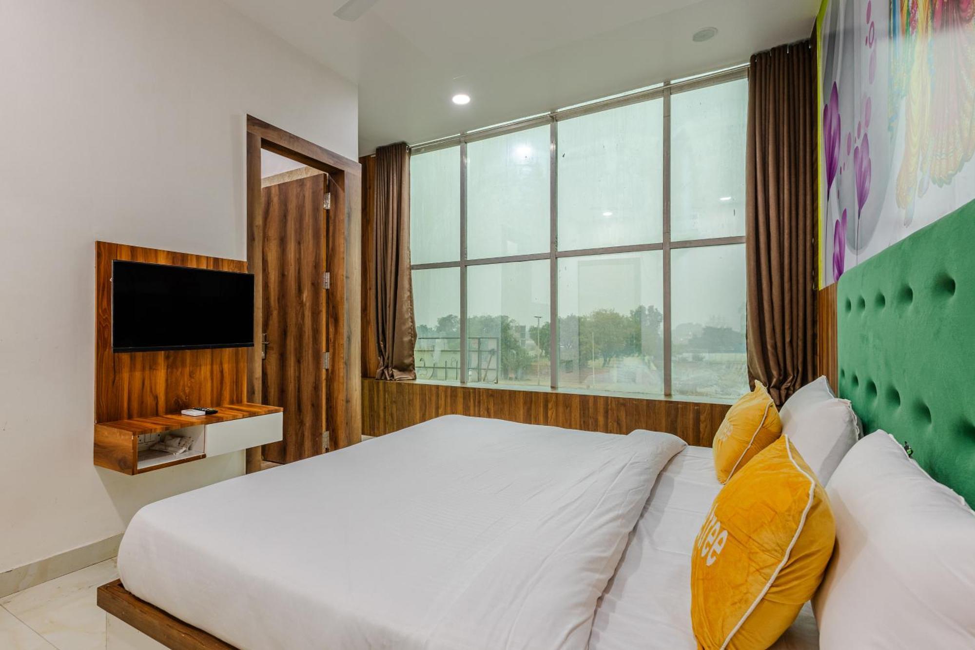 Lime Tree Hotel And Banquet Vrindavan Luaran gambar