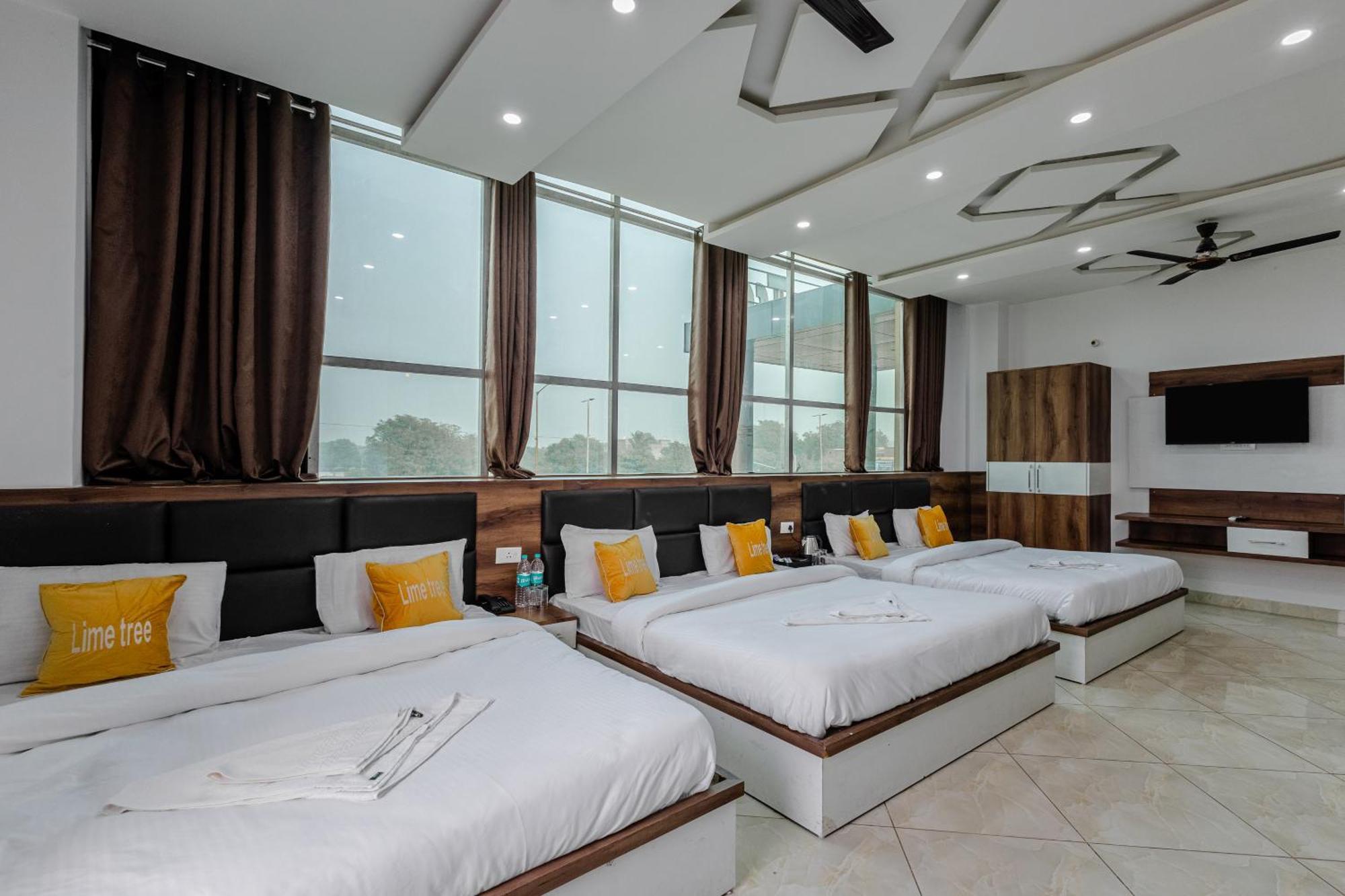 Lime Tree Hotel And Banquet Vrindavan Luaran gambar